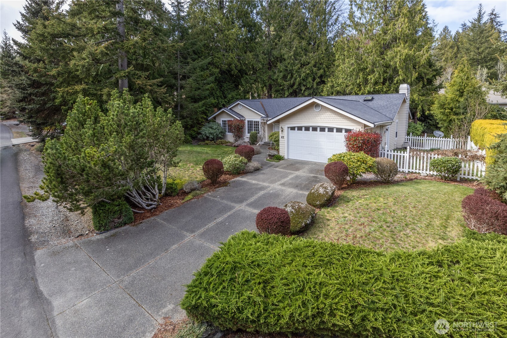 83 Mockingbird Lane Property Photo 1