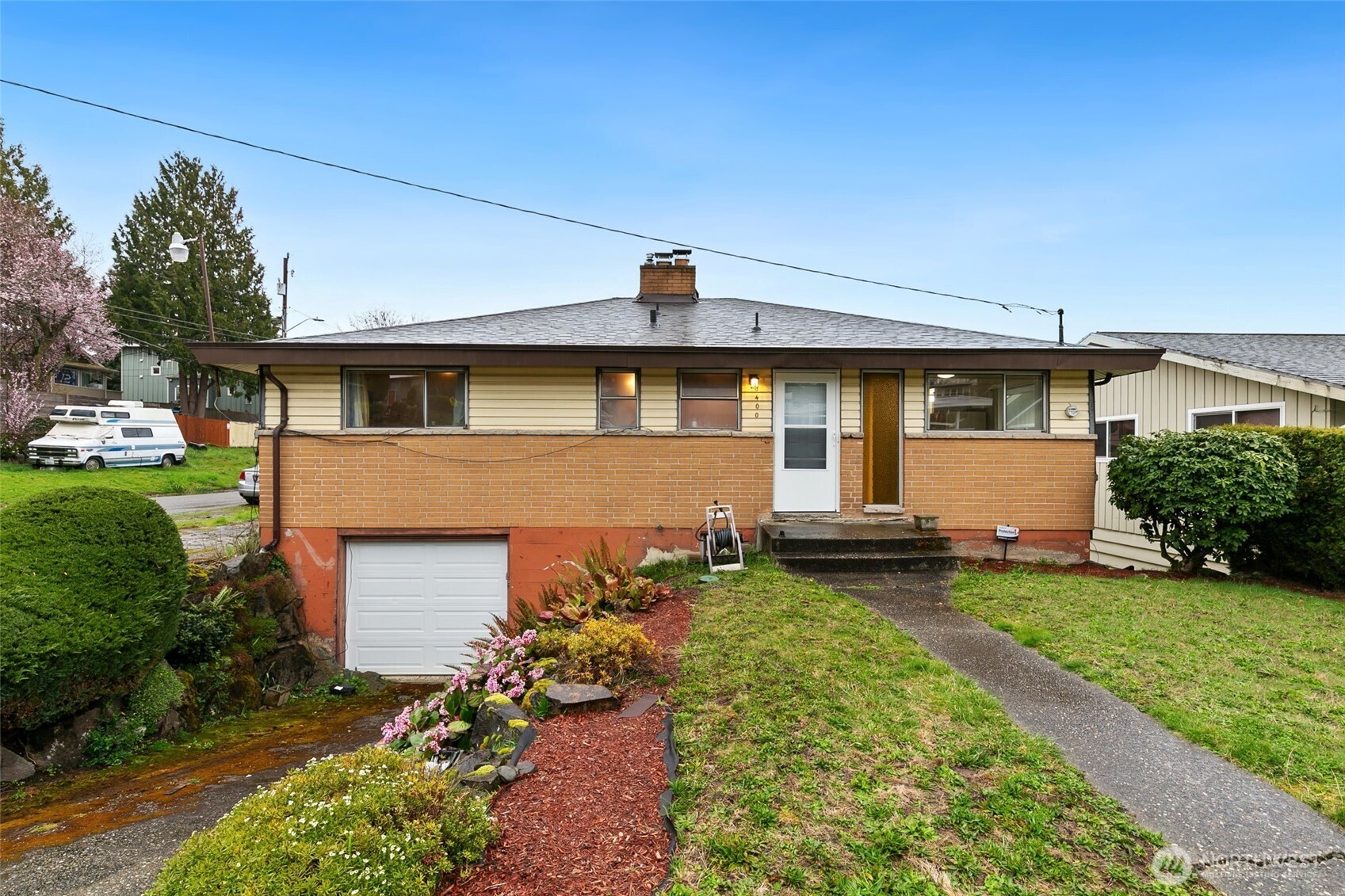 Seattle Real Estate Listings Main Image