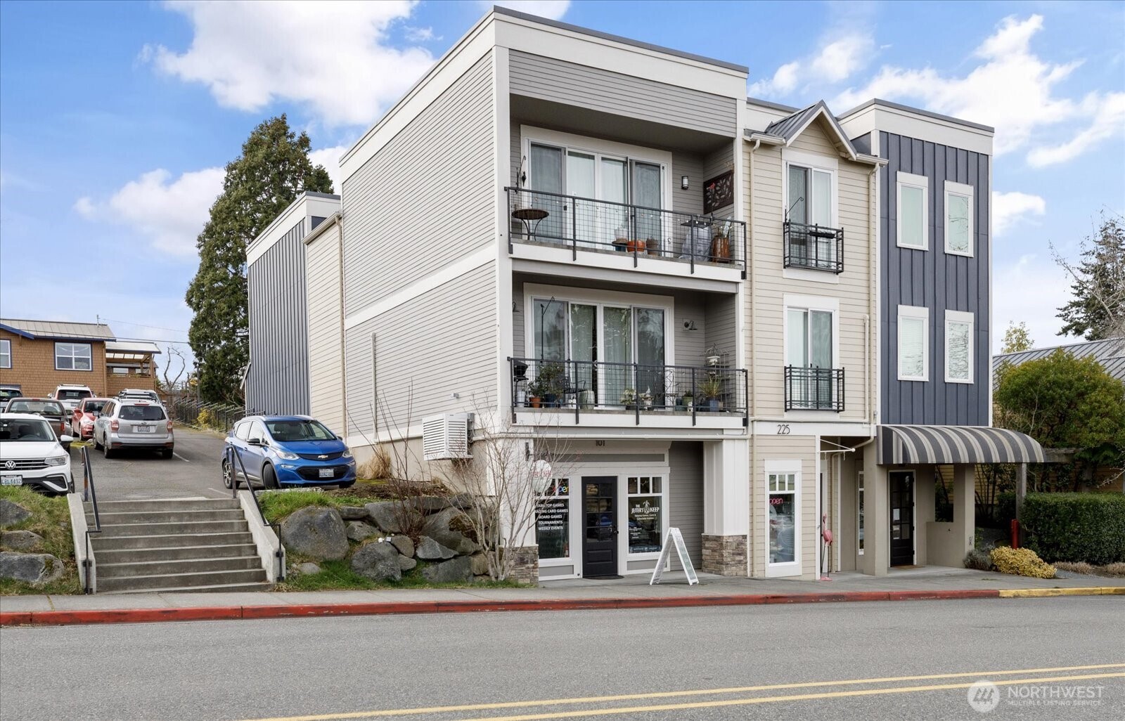 225 Anthes Avenue 101 Property Photo 3
