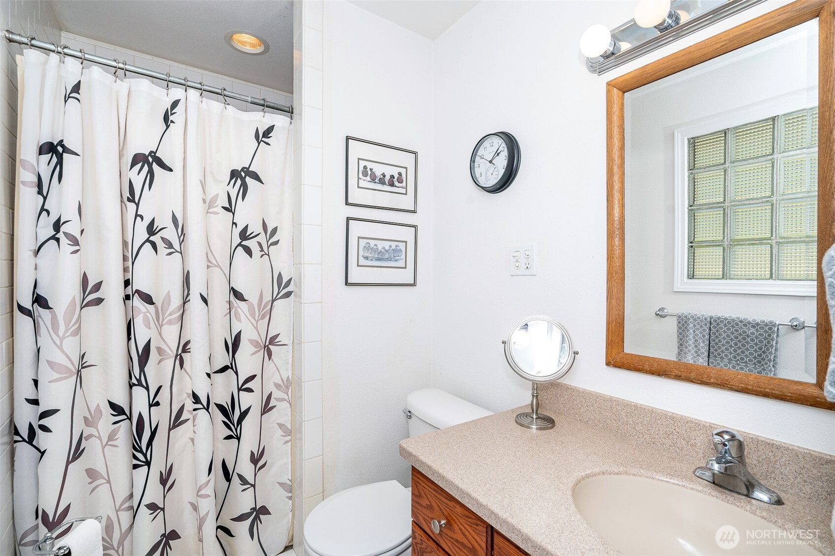 1762 S Market Boulevard Property Photo 12