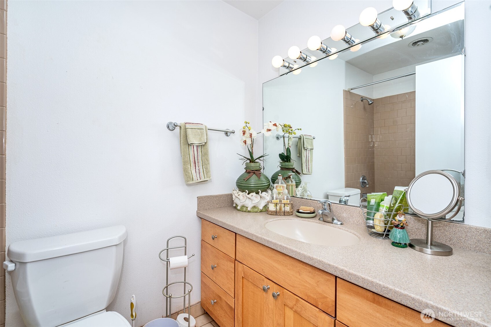 1762 S Market Boulevard Property Photo 15