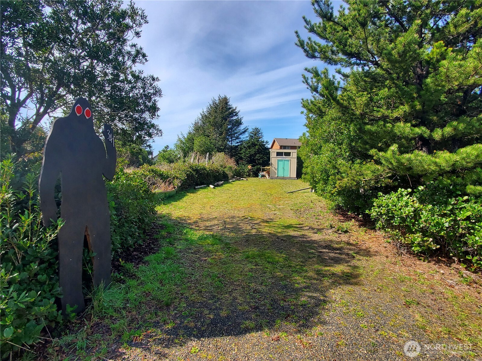 331 Ocean Shores Blvd Property Photo 8