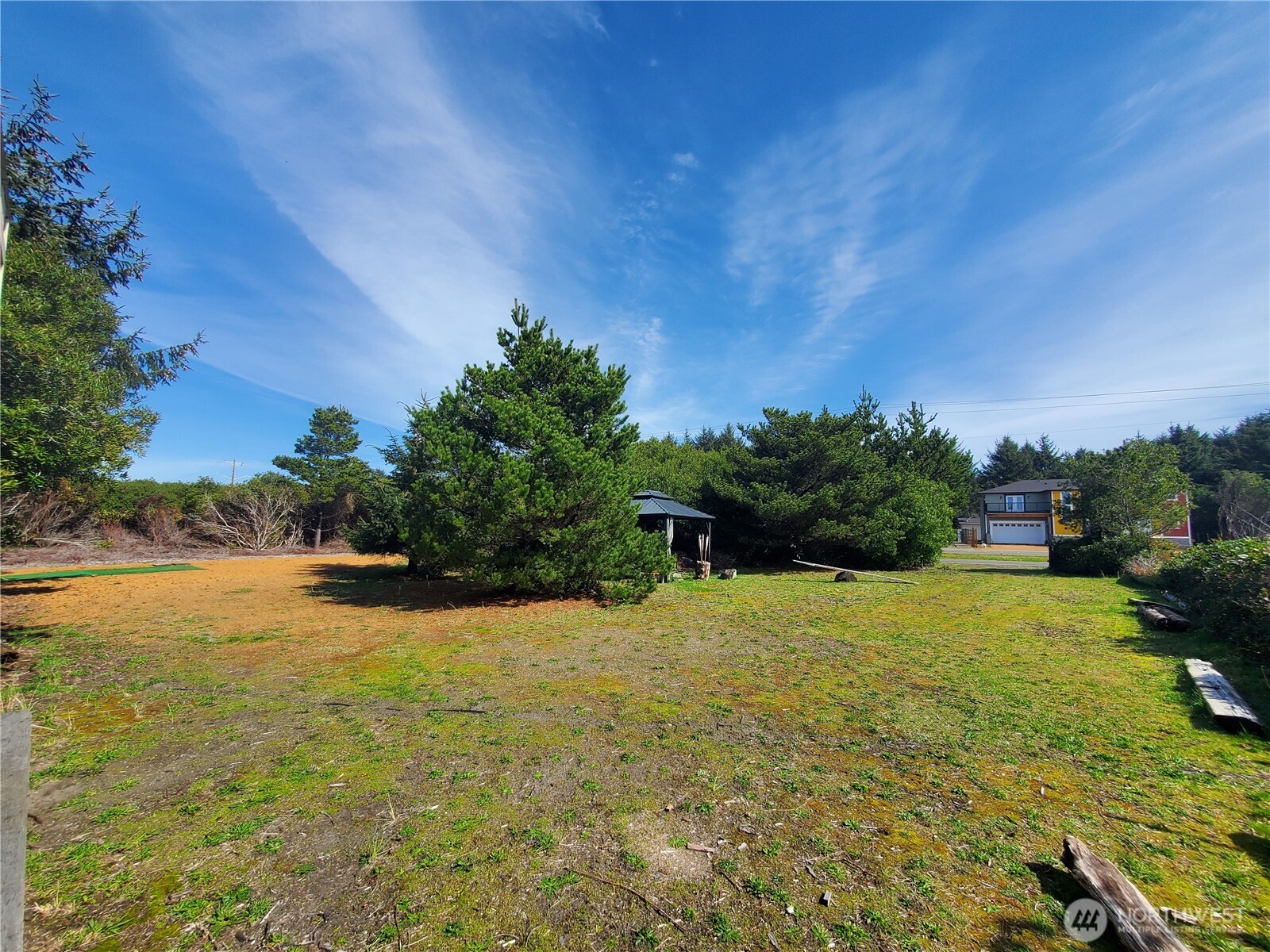 331 Ocean Shores Blvd Property Photo 10