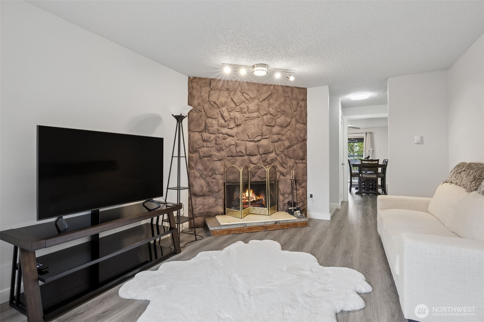16910 21st Avenue Ct Property Photo 5