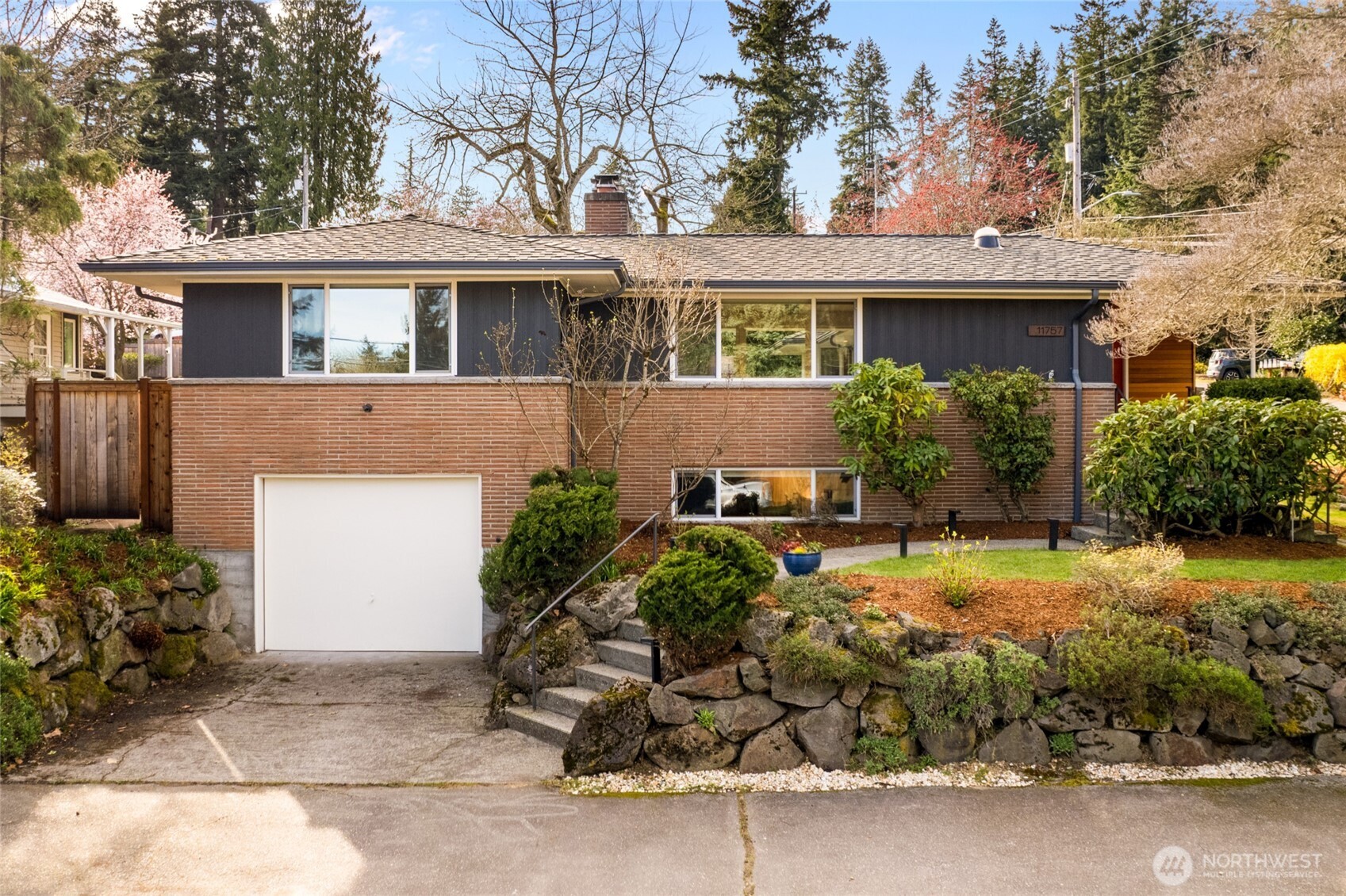 11757 25th Avenue Property Photo