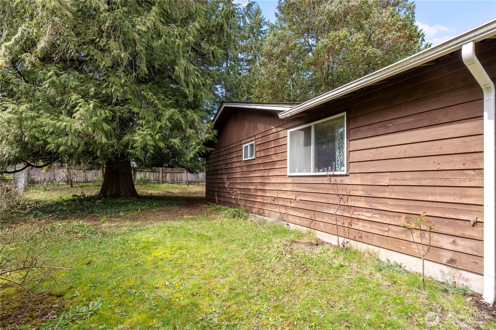 419 Ne Conifer Drive Property Photo 28