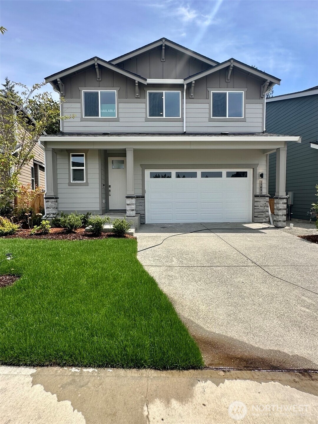 17631 Ne Midnight Sun Loop 05 Property Photo 1