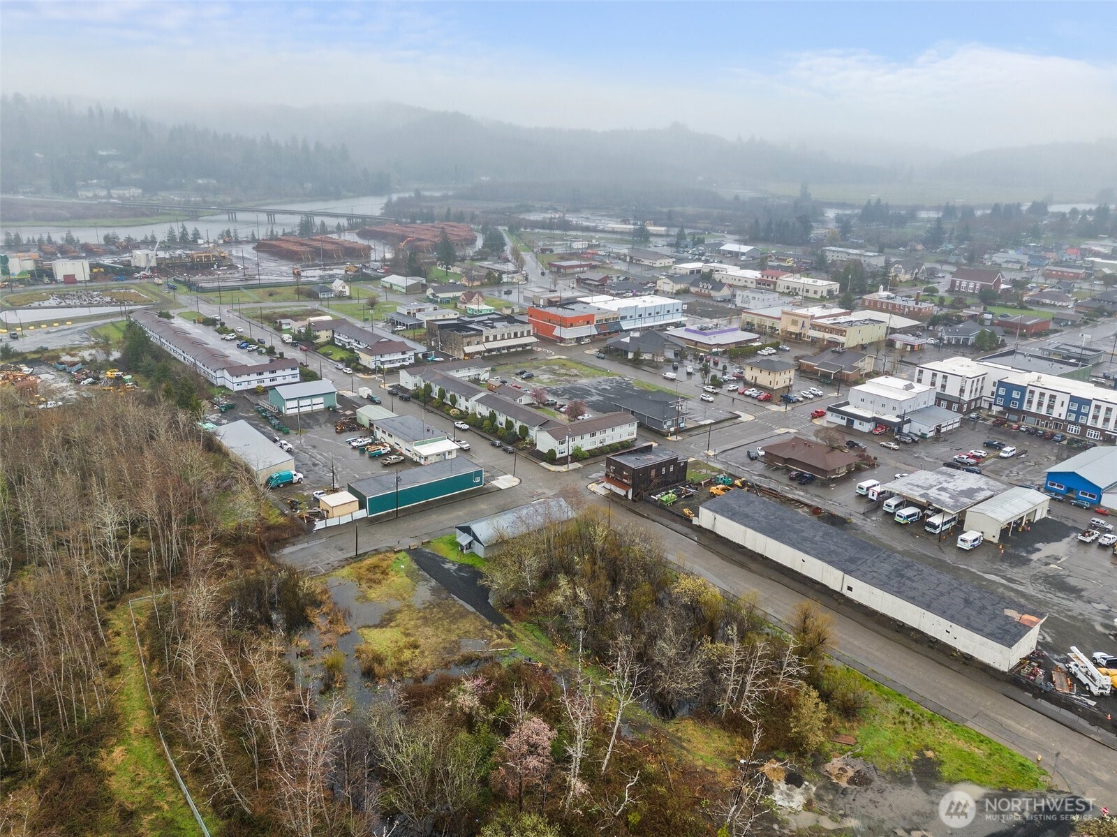 124 Commercial Street Property Photo 1