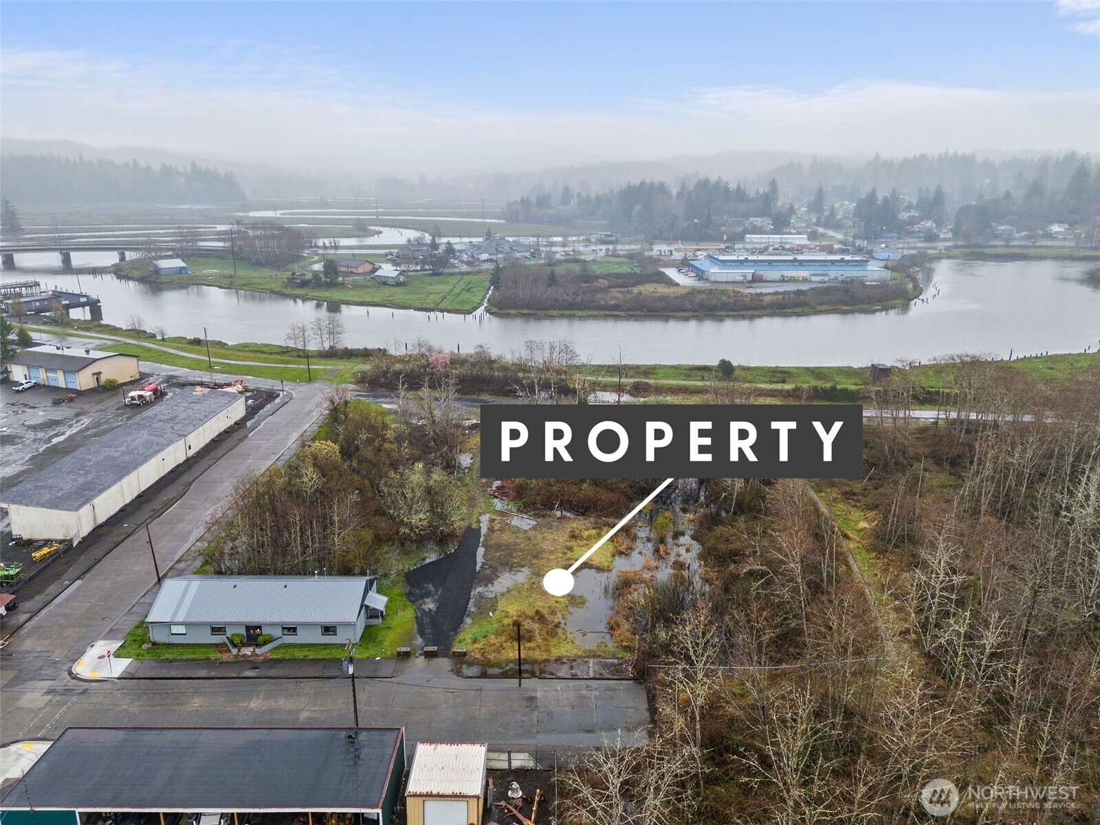 124 Commercial Street Property Photo 4