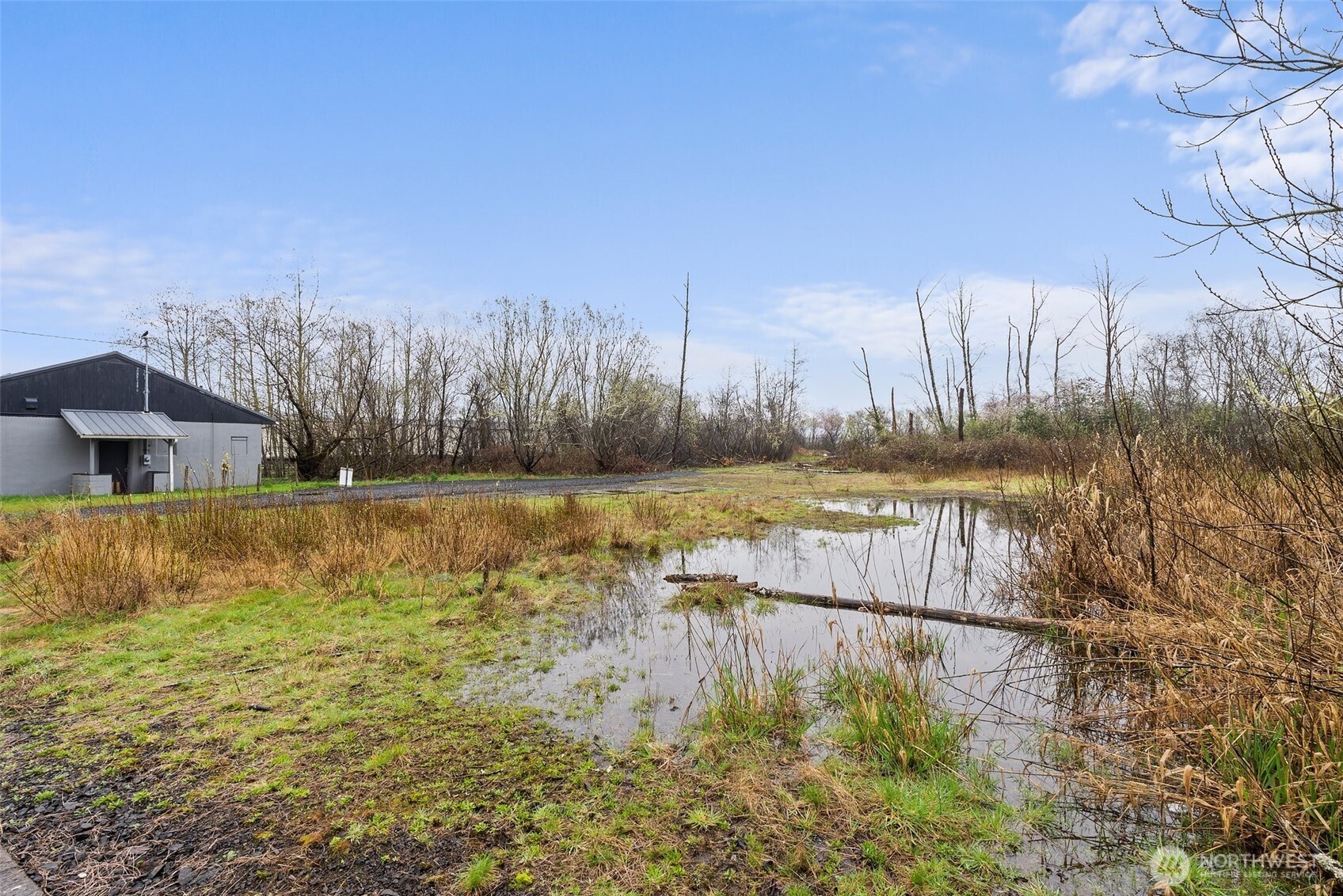 124 Commercial Street Property Photo 6