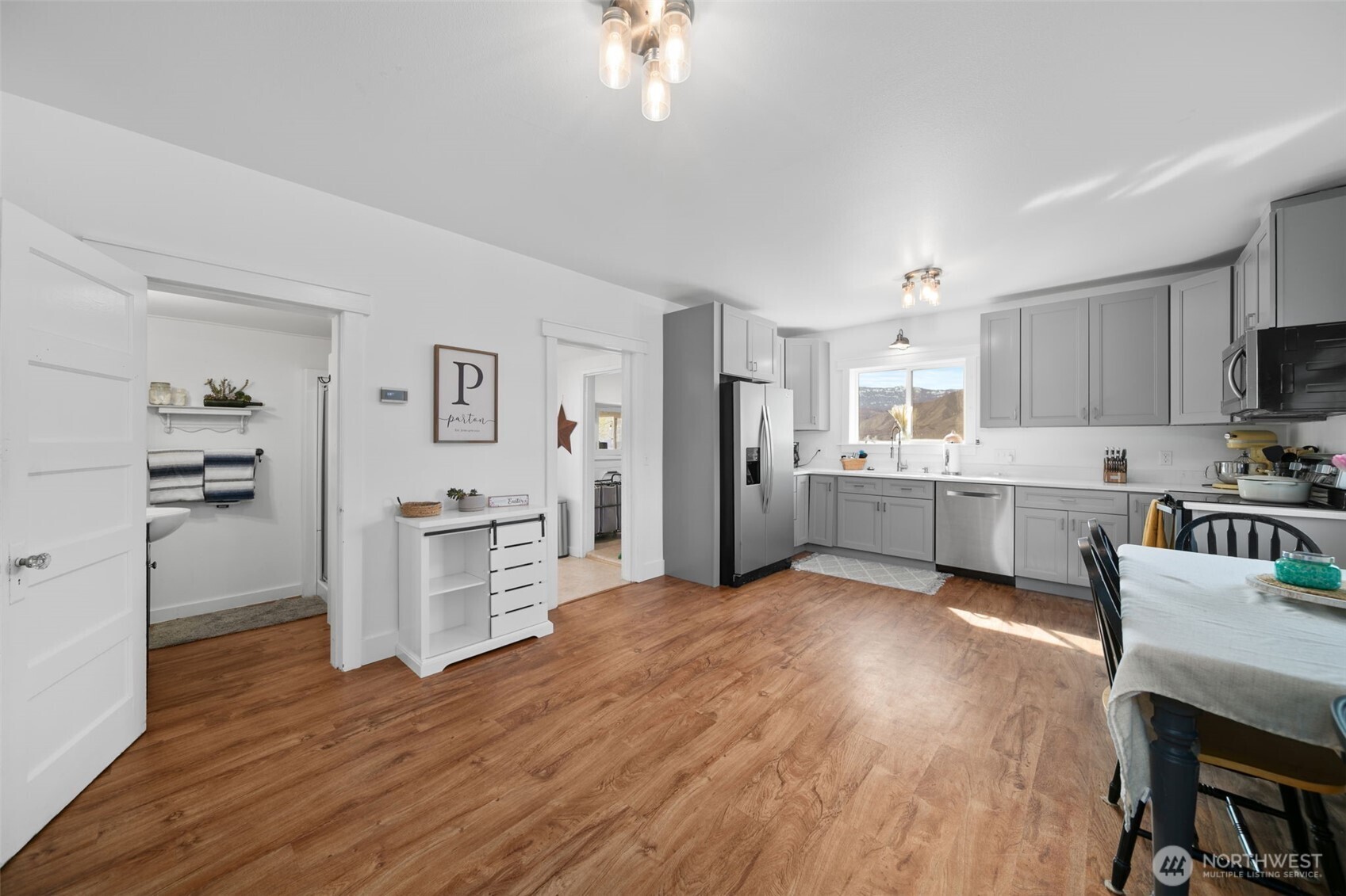609 S Iowa Avenue Property Photo 6
