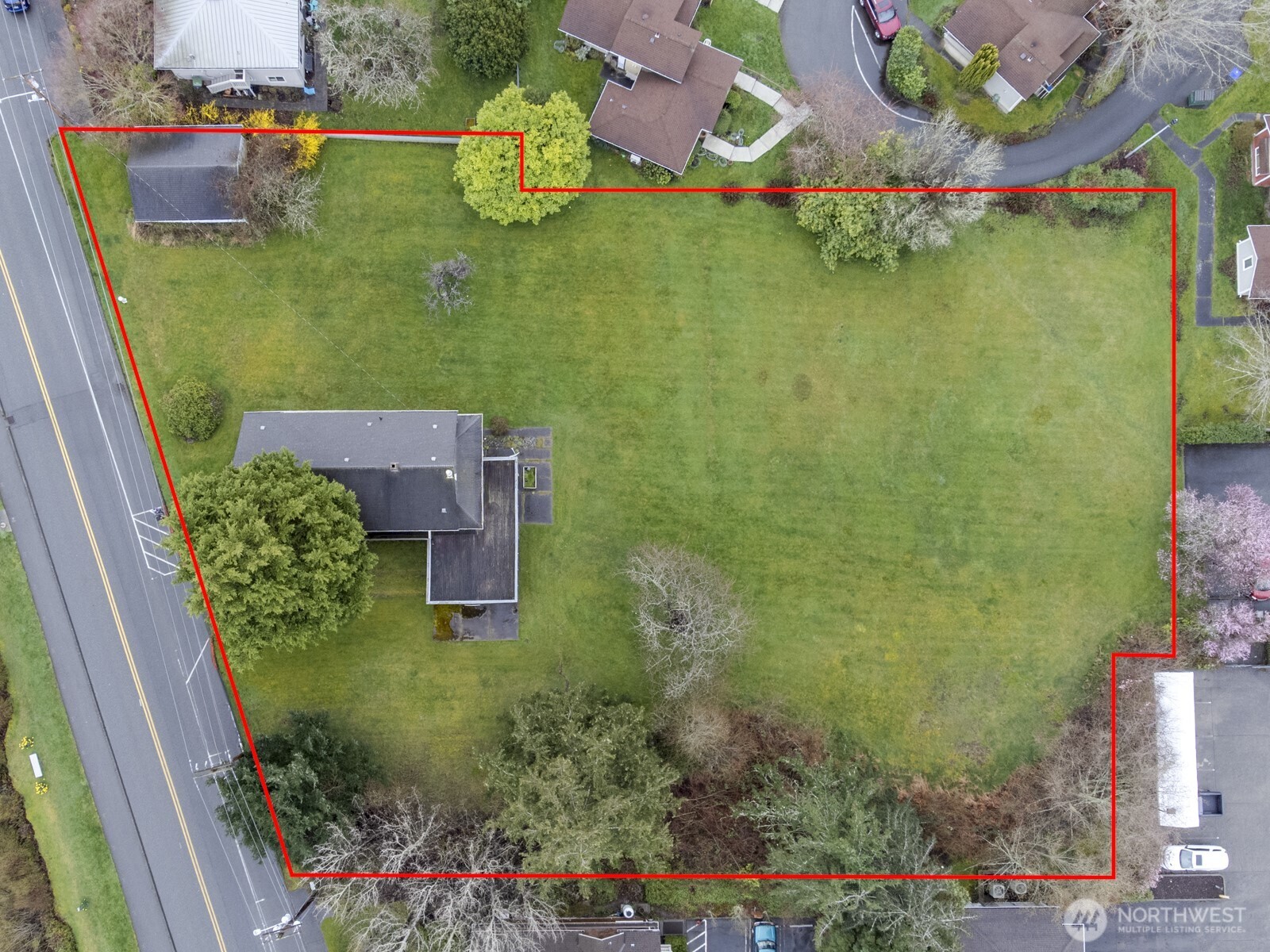 249 Cascade Avenue Property Photo 5