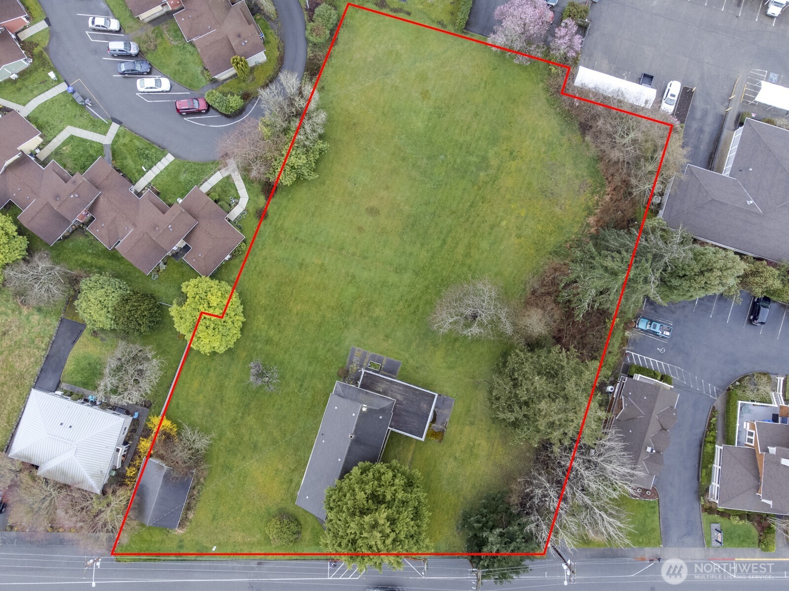 249 Cascade Avenue Property Photo 6