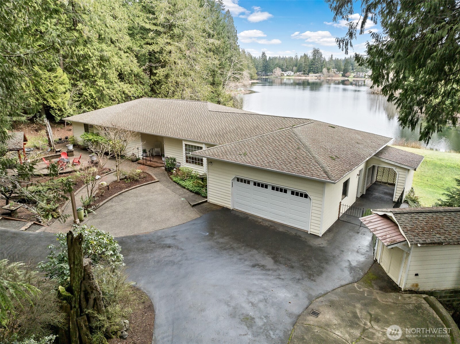 40 E Westlake Drive Property Photo