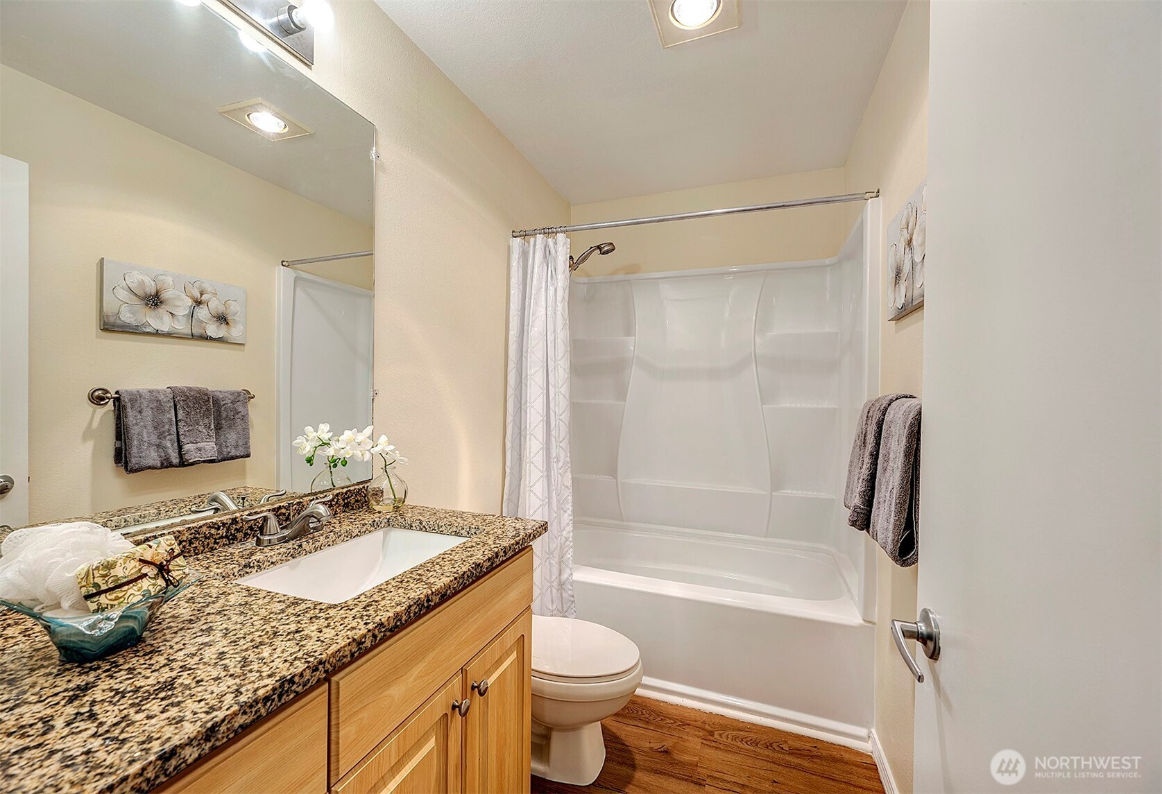 9009 Avondale Road O-130 Property Photo 18