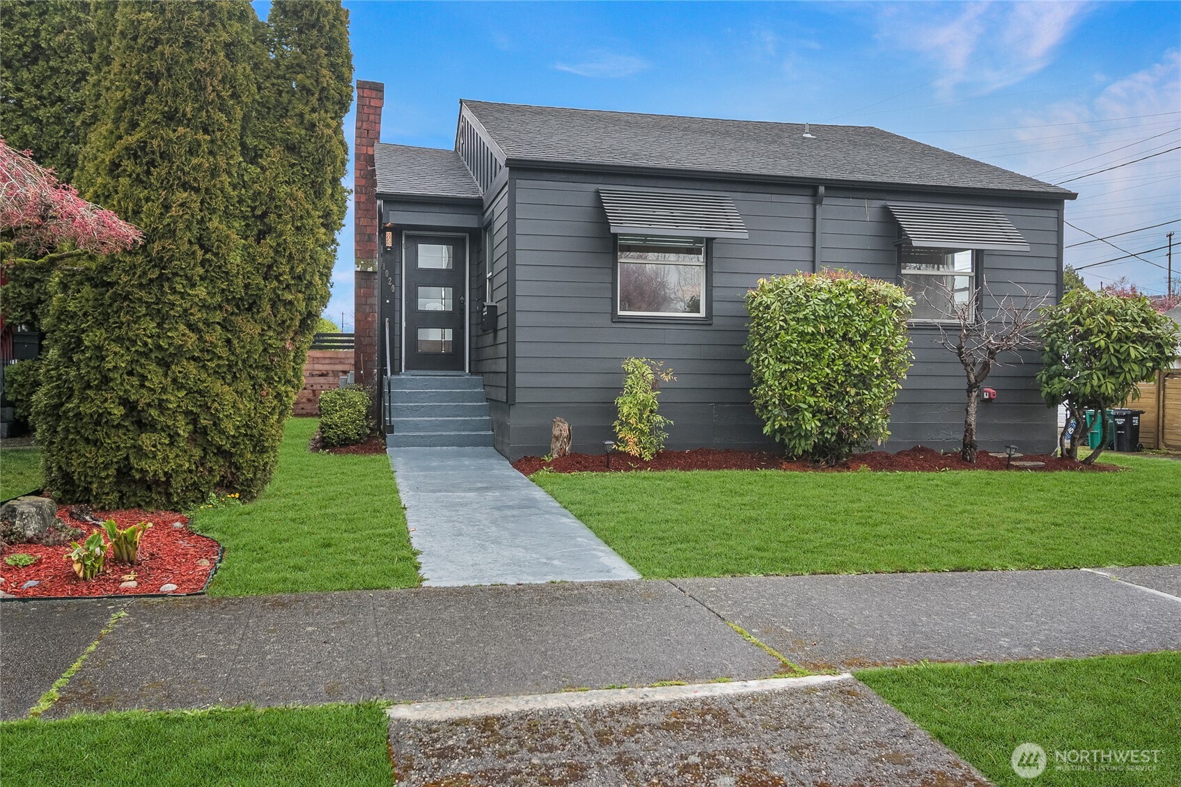 1020 S Snoqualmie Street Property Photo 1