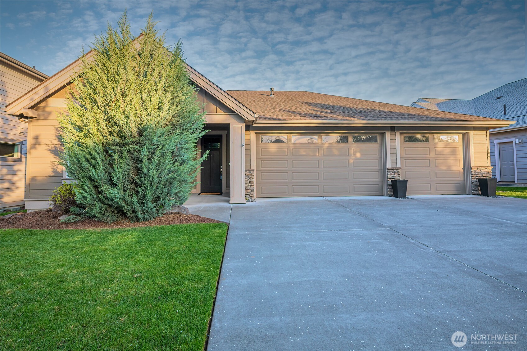 404 Reserve Way Property Photo 1