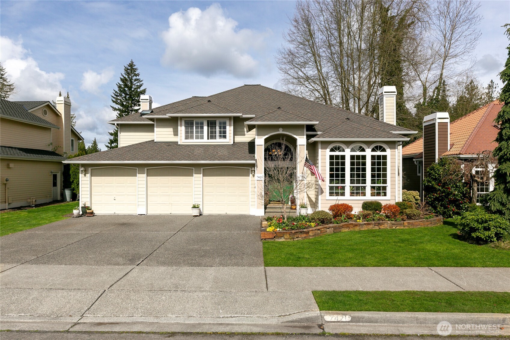 7421 W Country Club Drive Property Photo