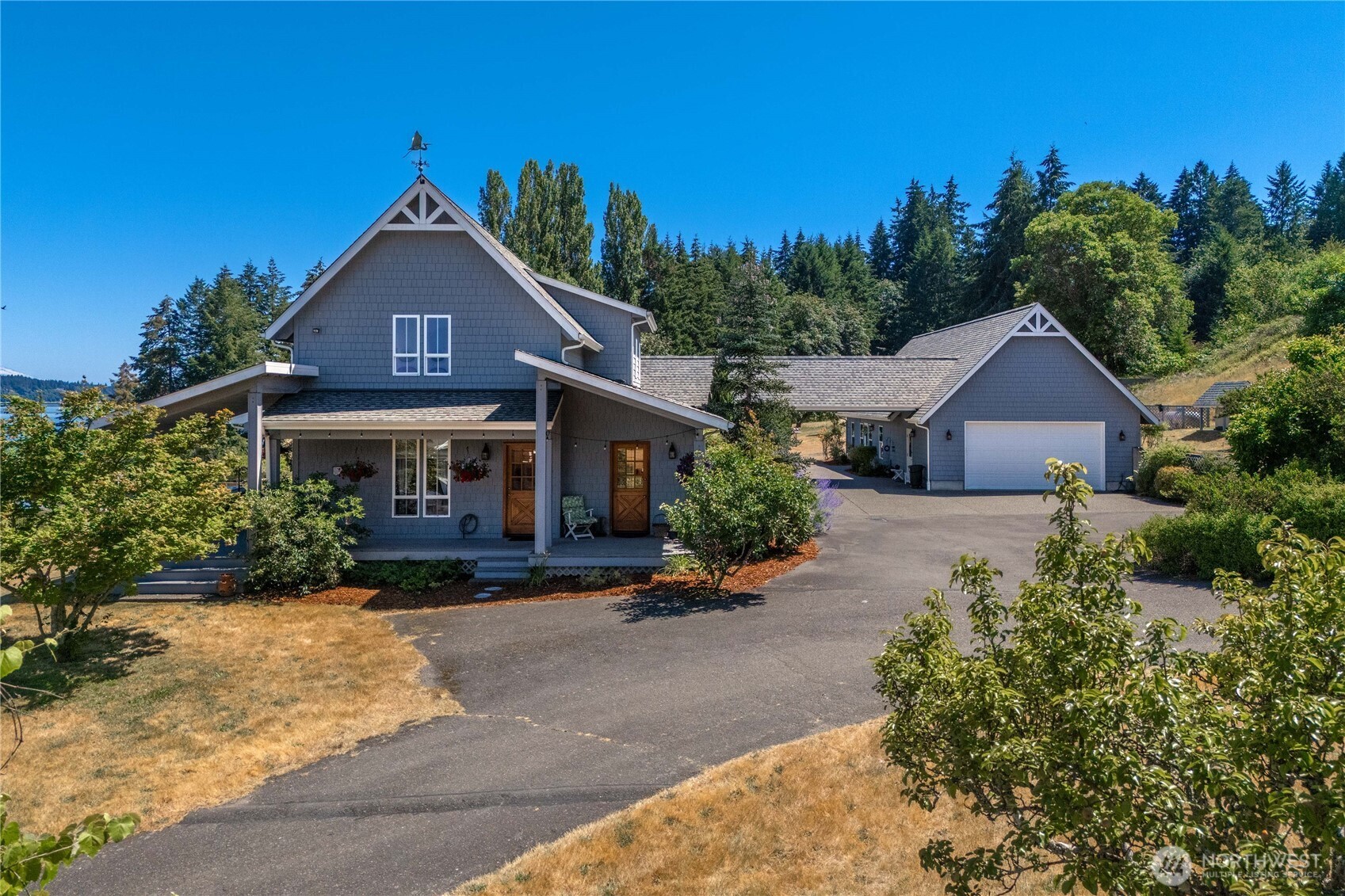 110 E Smith Cove Way Property Photo 8