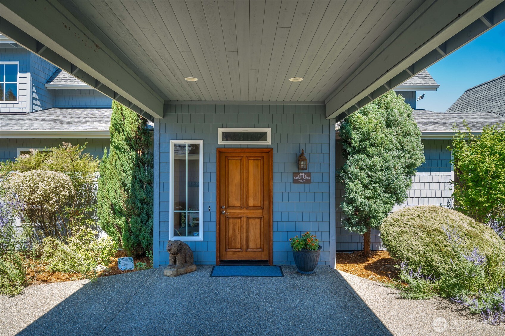 110 E Smith Cove Way Property Photo 10