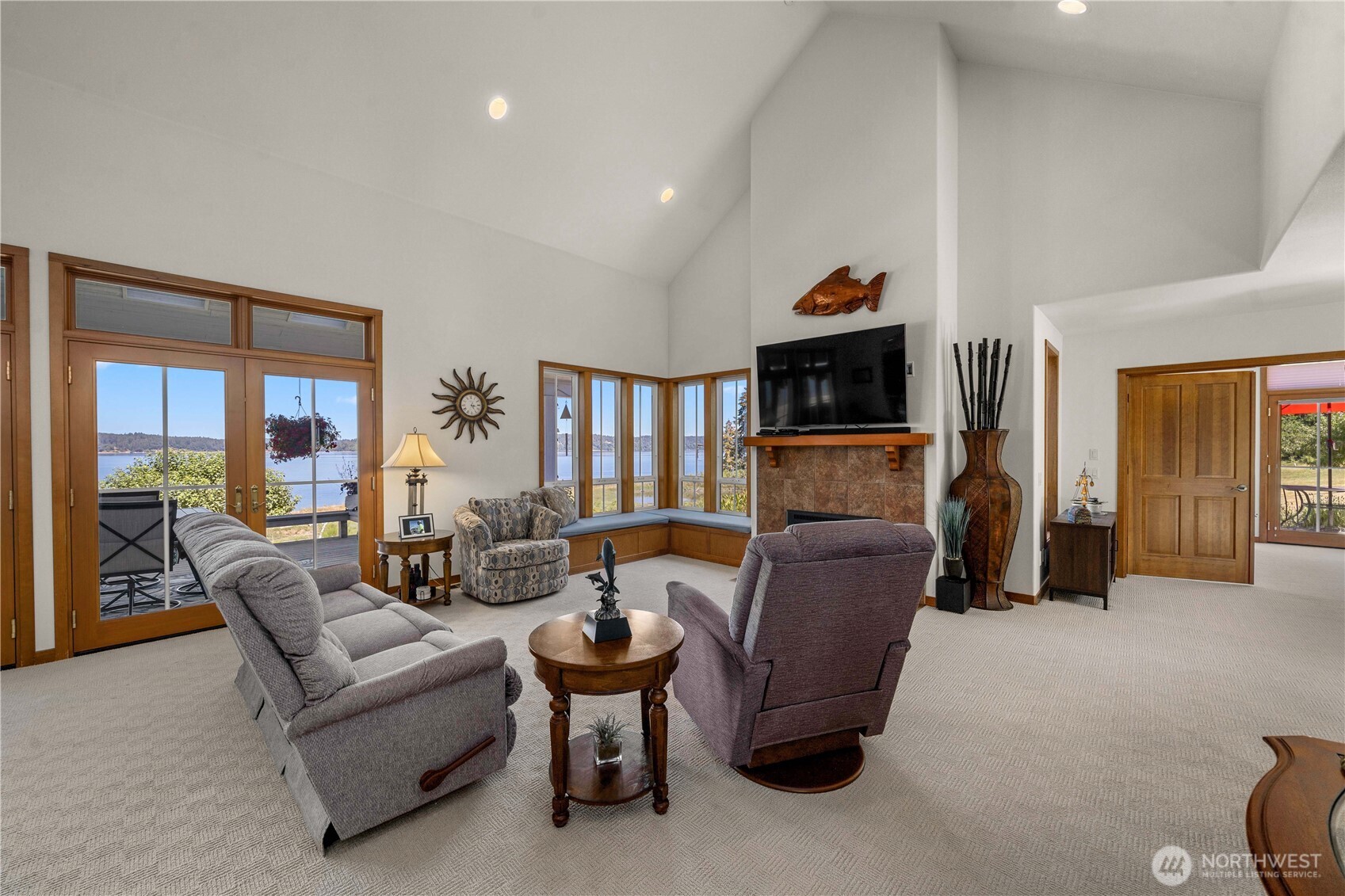 110 E Smith Cove Way Property Photo 13