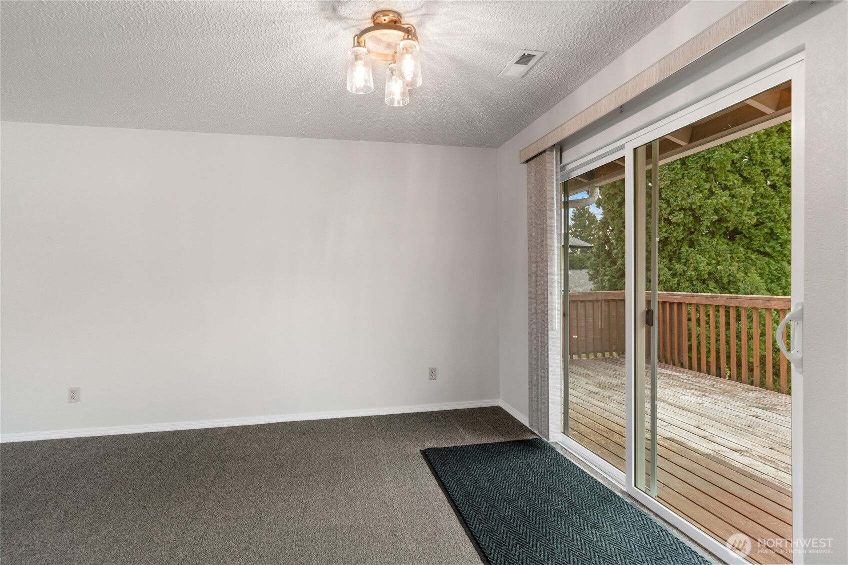 1701 Madison Street Property Photo 5