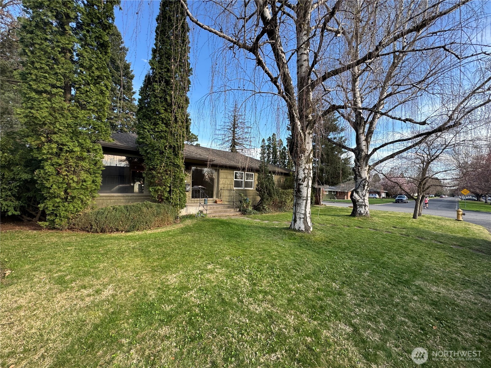 1865 Hillbrooke Drive Property Photo 1