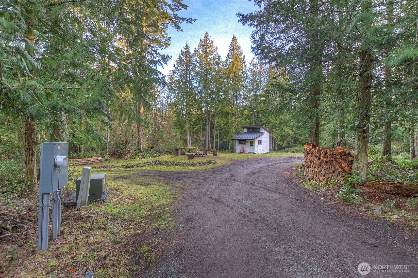 1536 Neck Point Road Property Photo 7