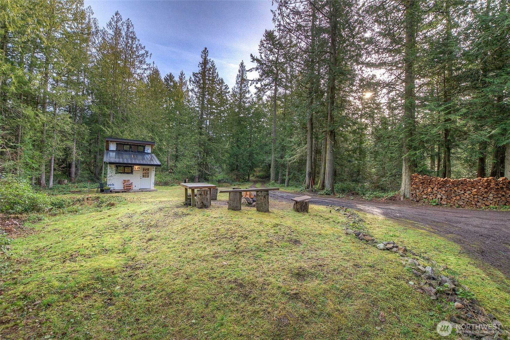 1536 Neck Point Road Property Photo 15