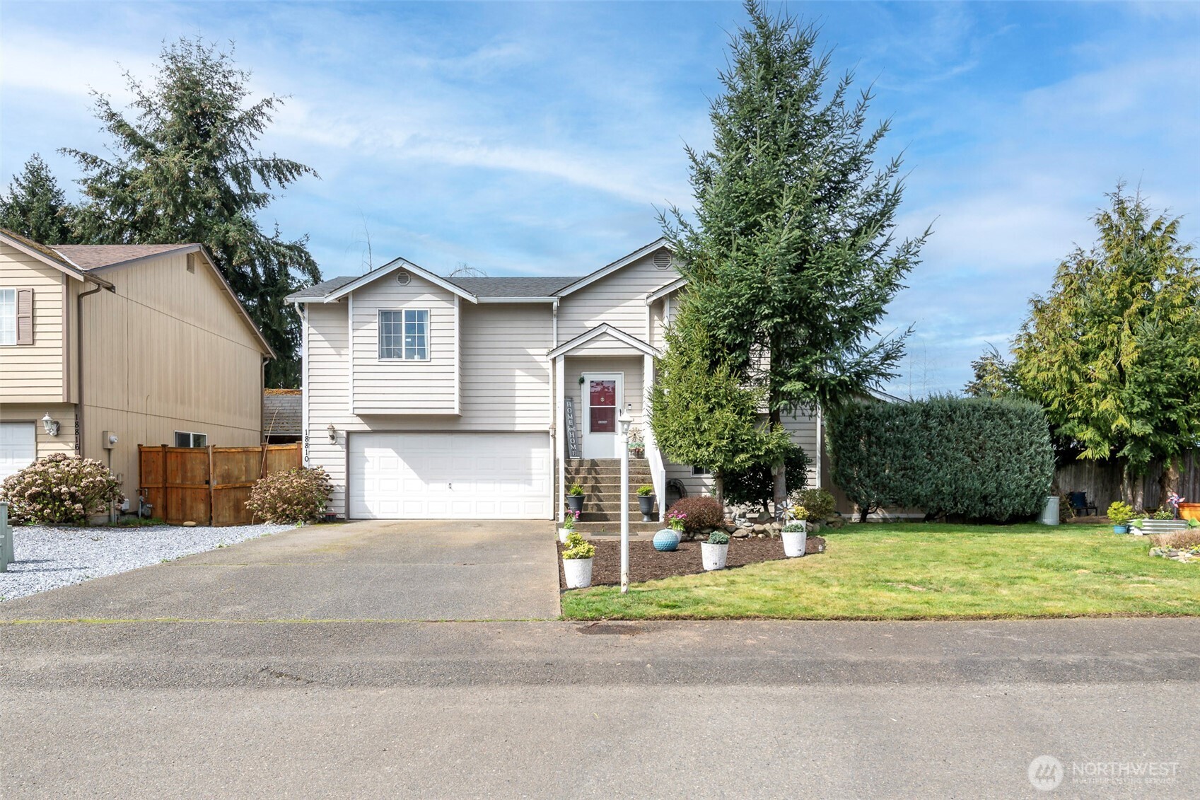 18810 76th Avenue Ct Property Photo