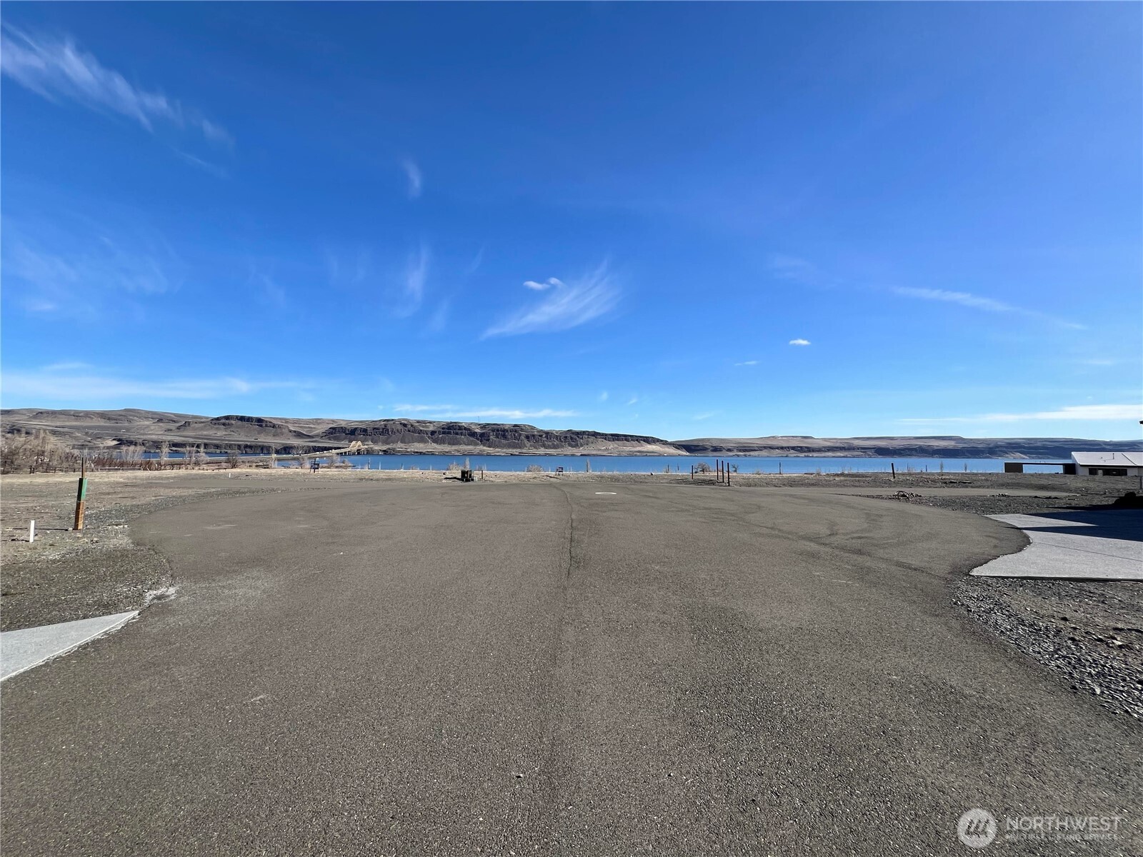 60 King Salmon Court Property Photo 7