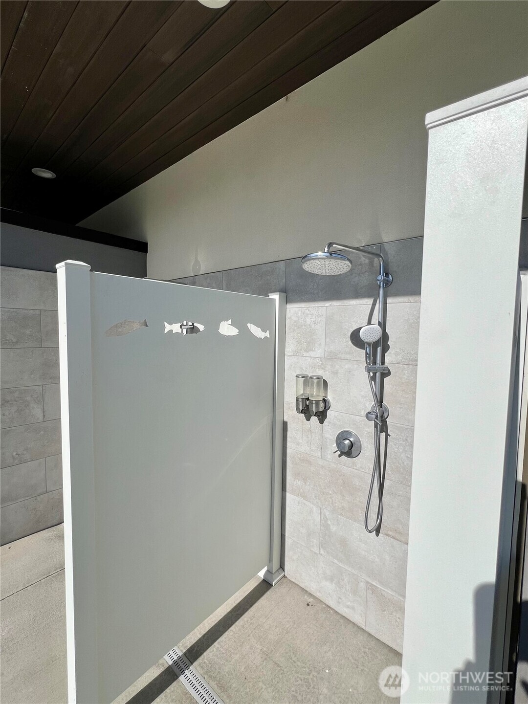 60 King Salmon Court Property Photo 18