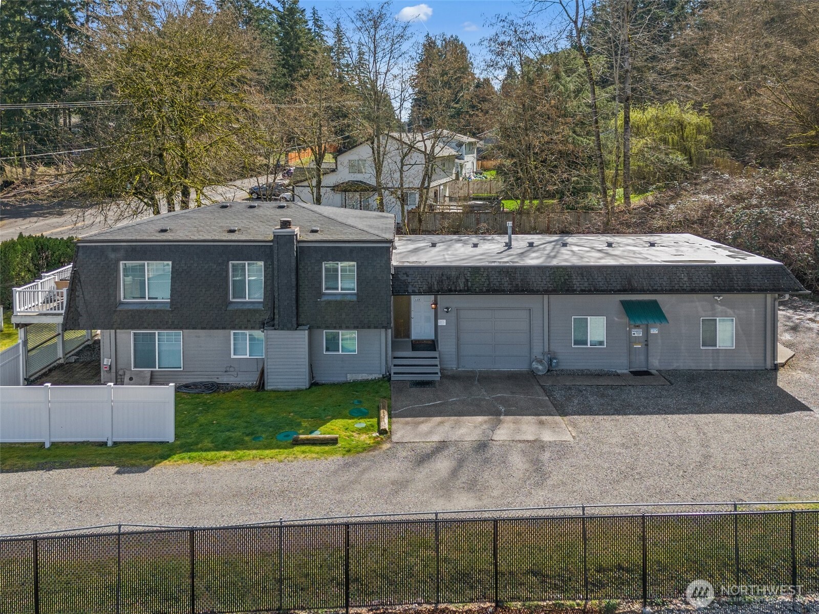 3302 W Tapps Drive Property Photo