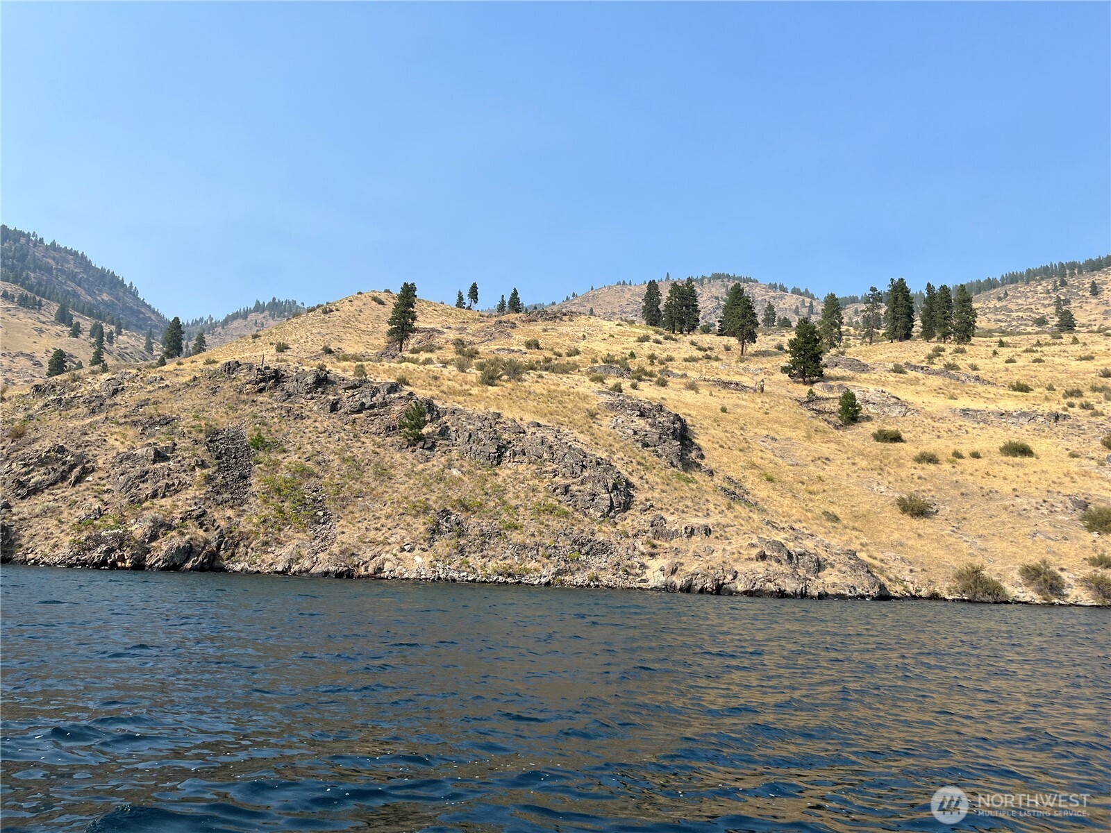 1 Waterway Property Photo 14