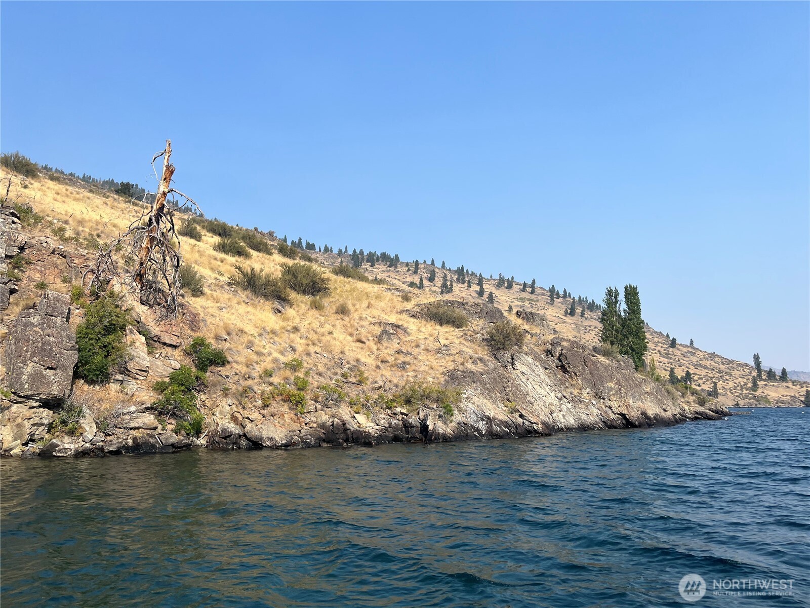 1 Waterway Property Photo 15