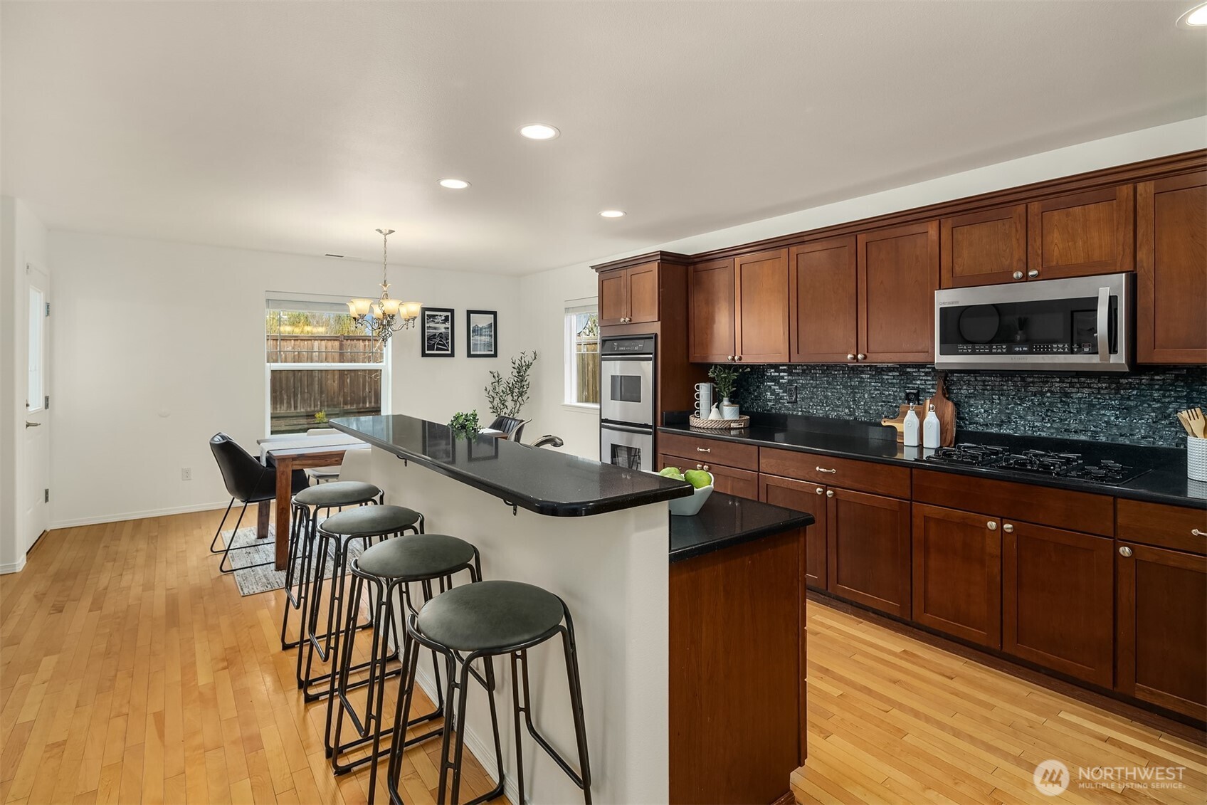 2121 248 Place Property Photo 8