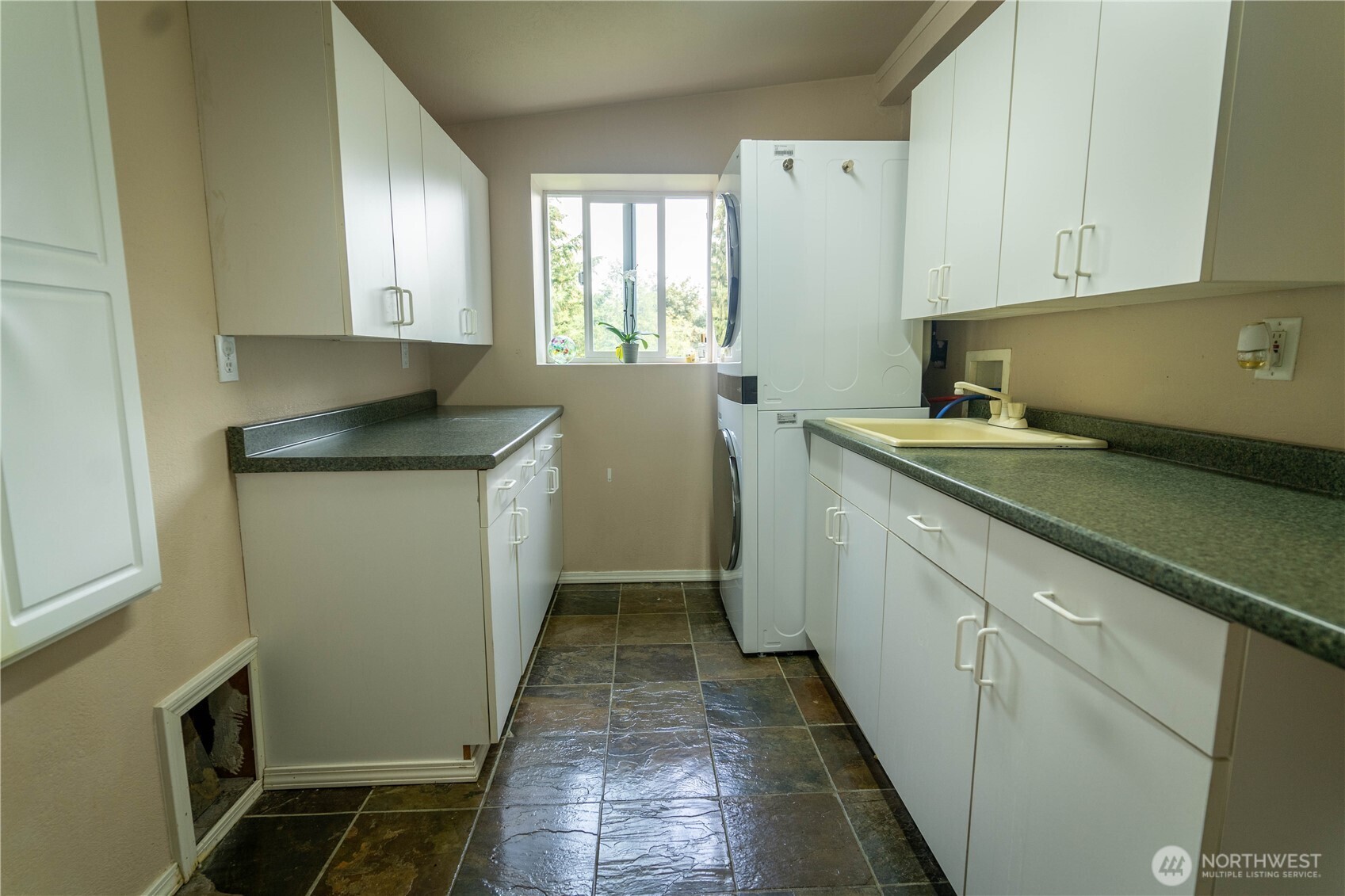 11510 Snowcap Lane Property Photo 24