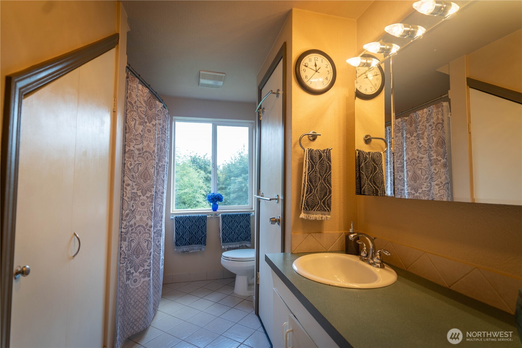 11510 Snowcap Lane Property Photo 32