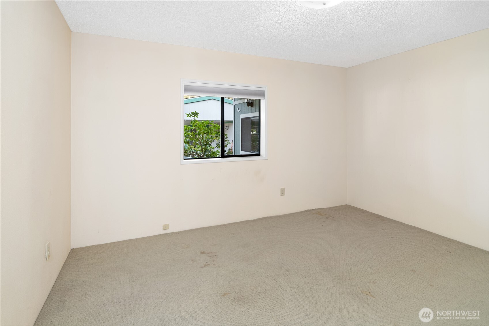 562 Nw Silver Glen Lane Property Photo 14