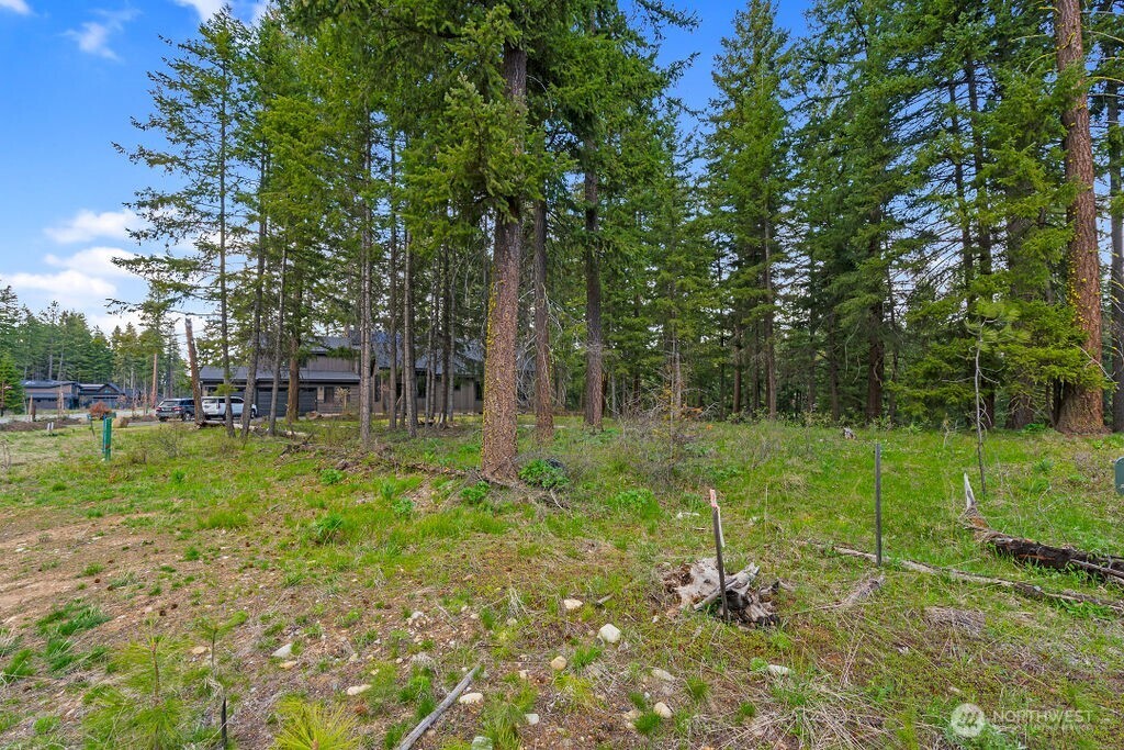 14 Rainbow Court Property Photo 4