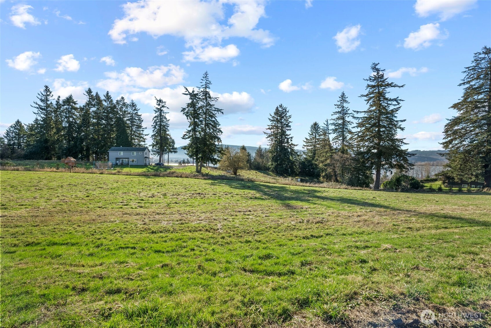 37 Sunnyfield Drive Property Photo 1