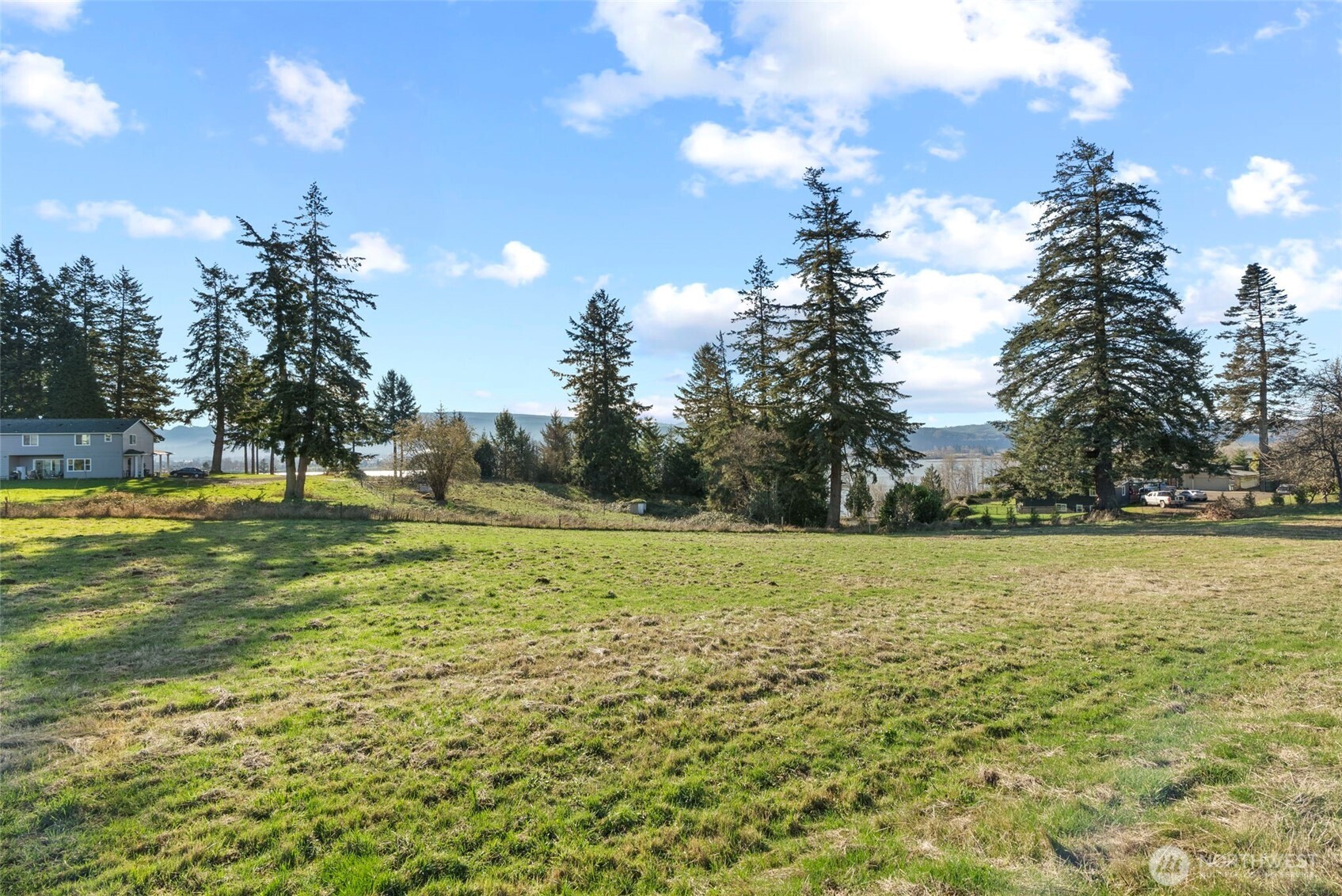 37 Sunnyfield Drive Property Photo 3