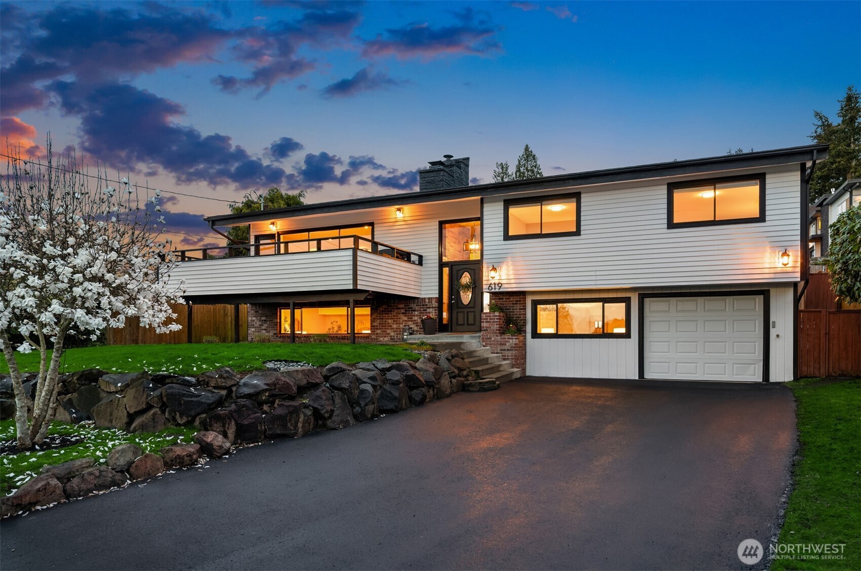 619 8th Avenue Property Photo