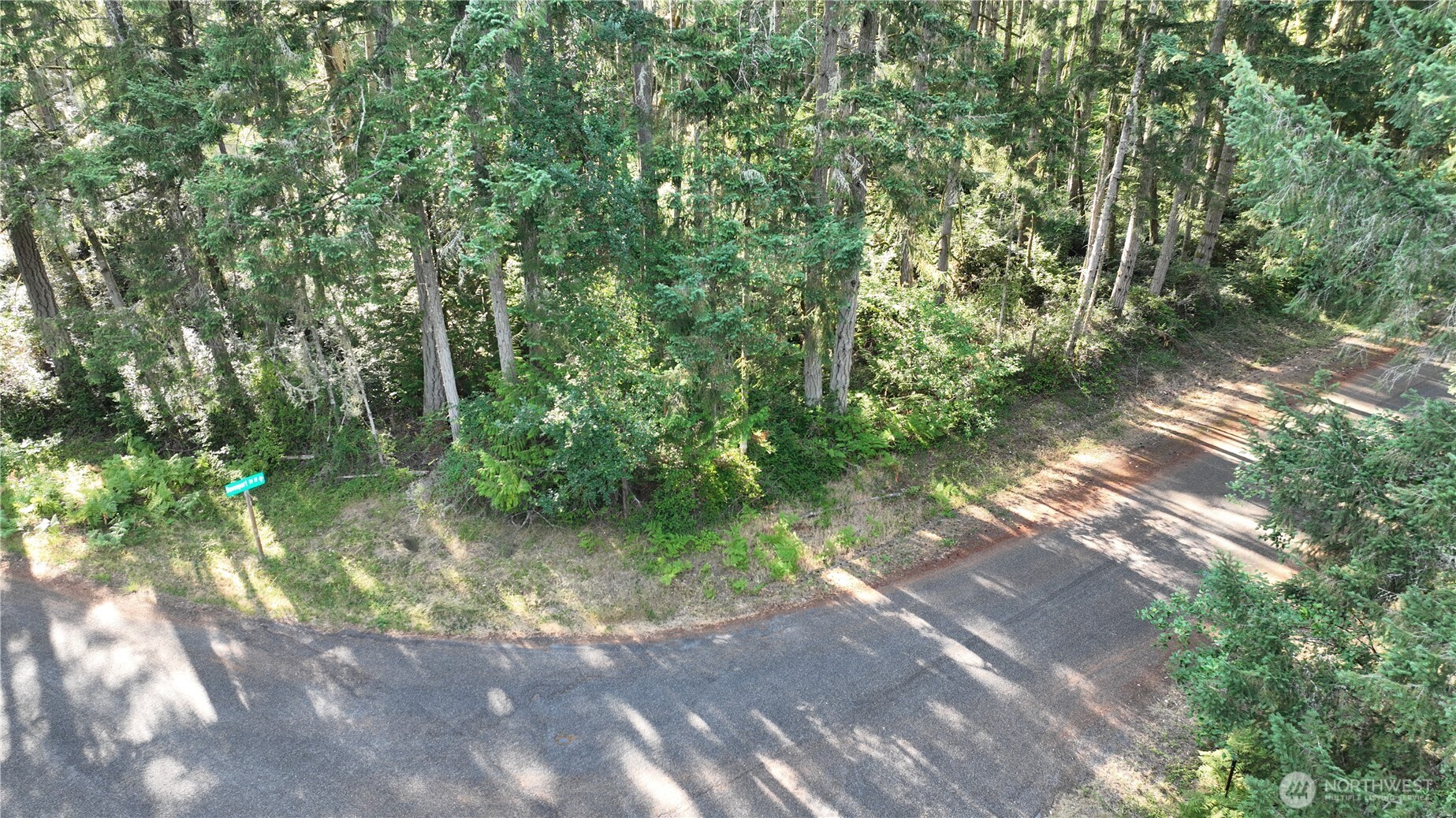 8502 Garden Drive Property Photo 8
