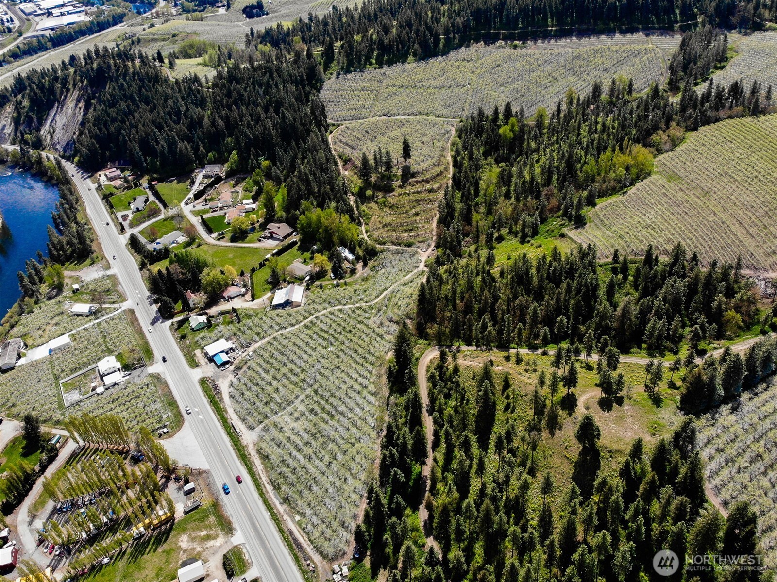 10801 Us Hwy 2 Property Photo 1