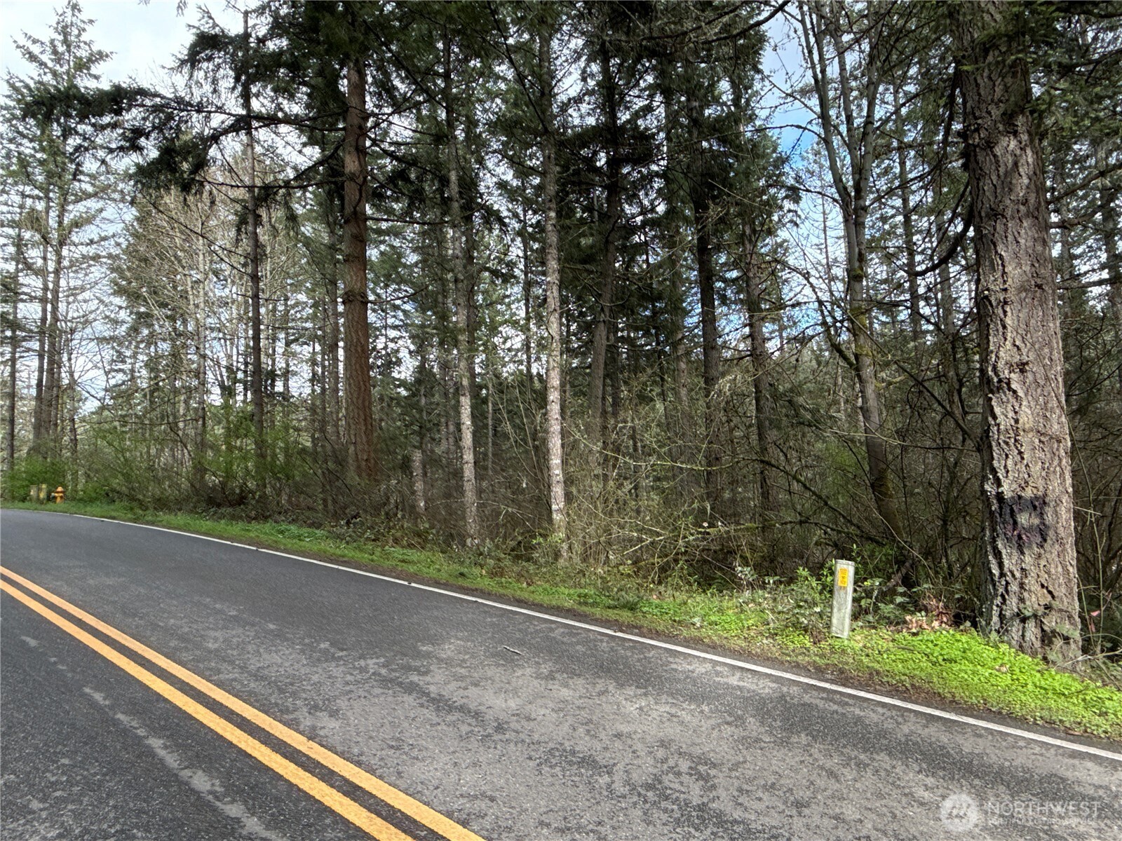 17636 E Clear Lake Boulevard Property Photo 2