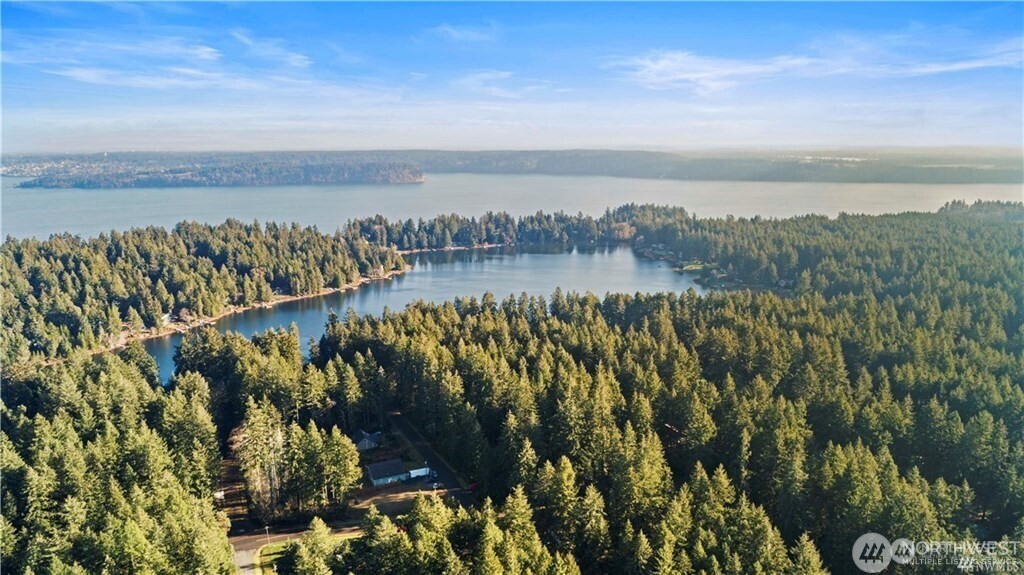 10712 Lakeshore Drive Property Photo 16
