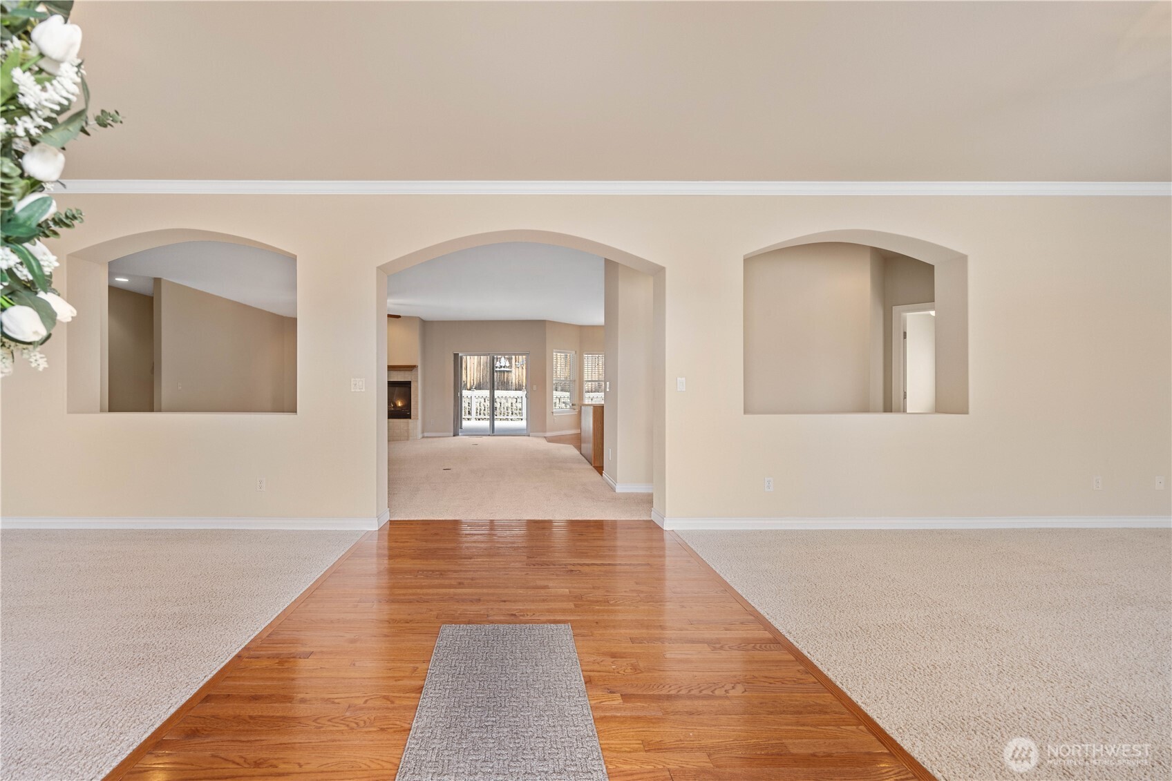 1557 Harrington Lane Property Photo 4