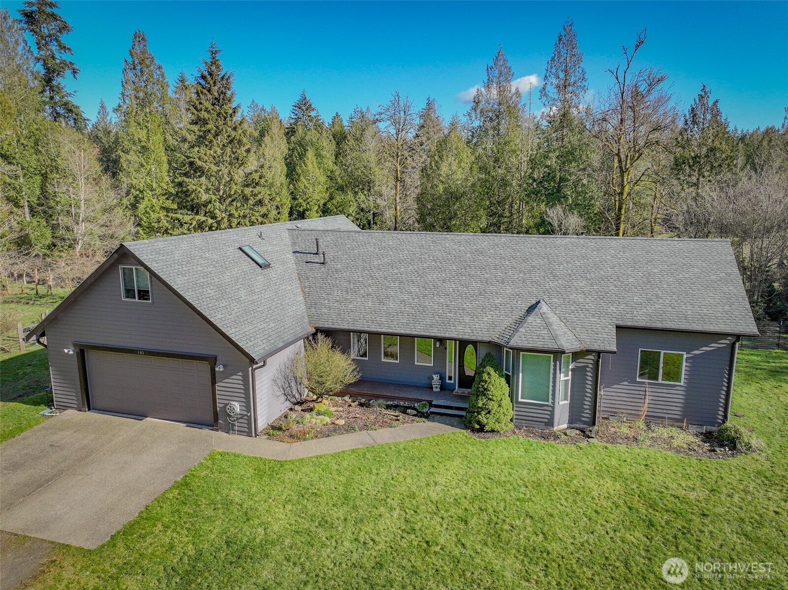 101 E Ireland Court Property Photo