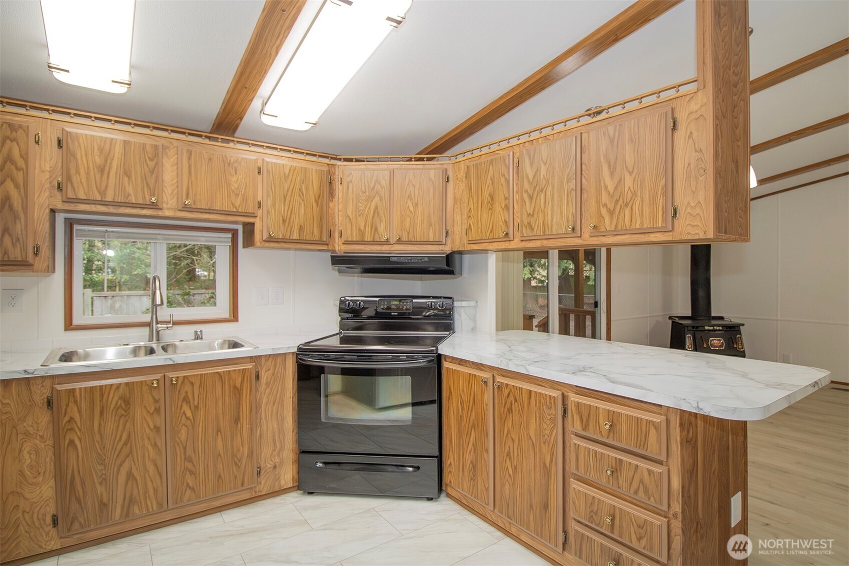 3805 College Street 6 Property Photo 8